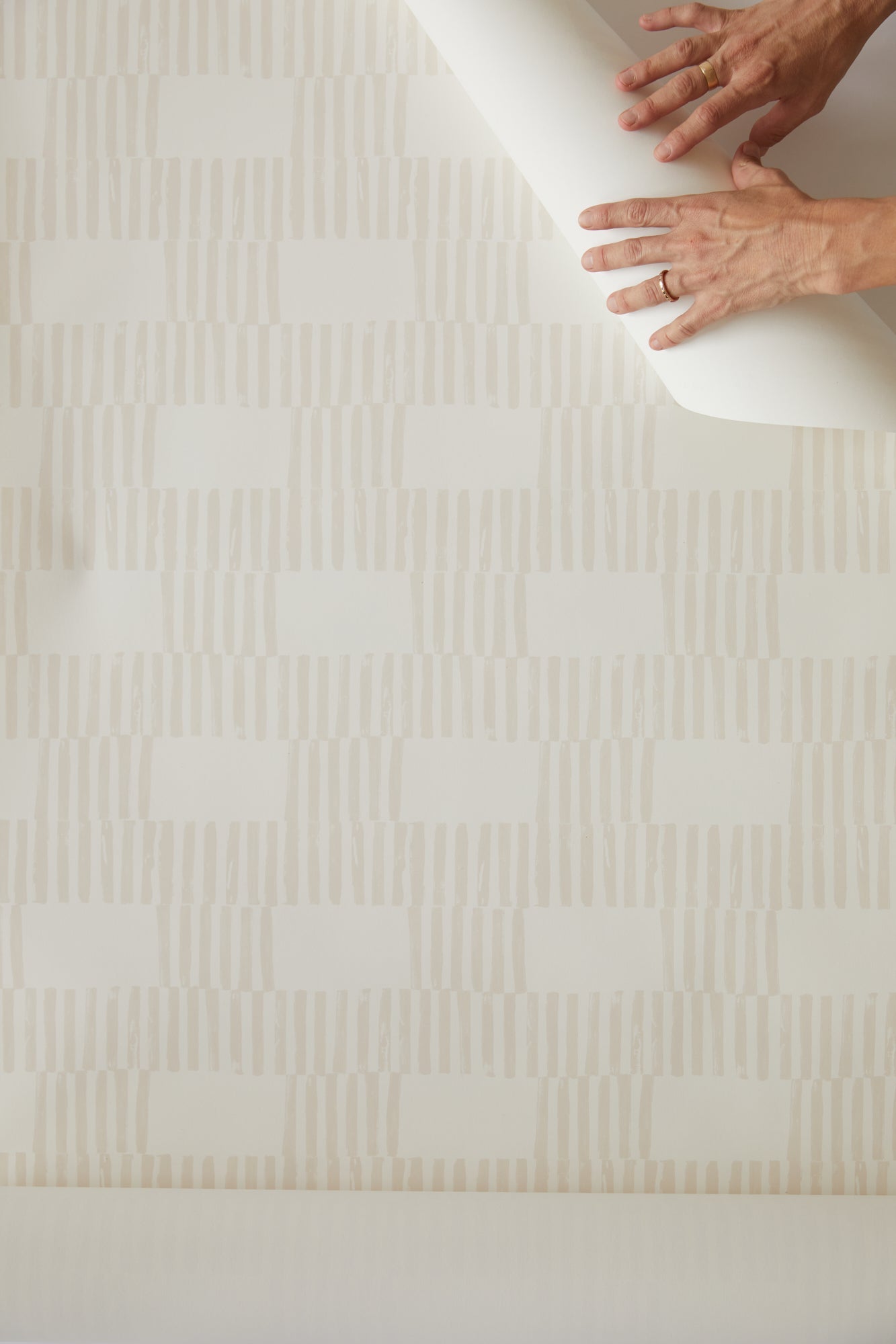 Wallpaper: patterns for an artful home